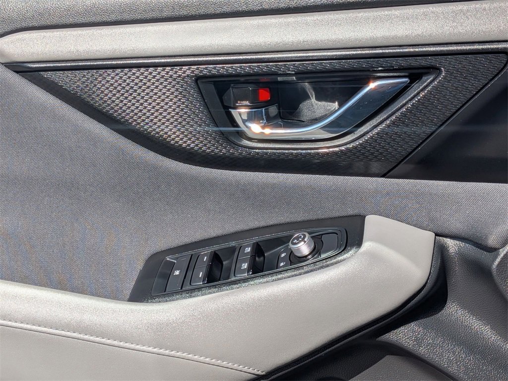 Used 2025 Subaru Outback Premium image 14