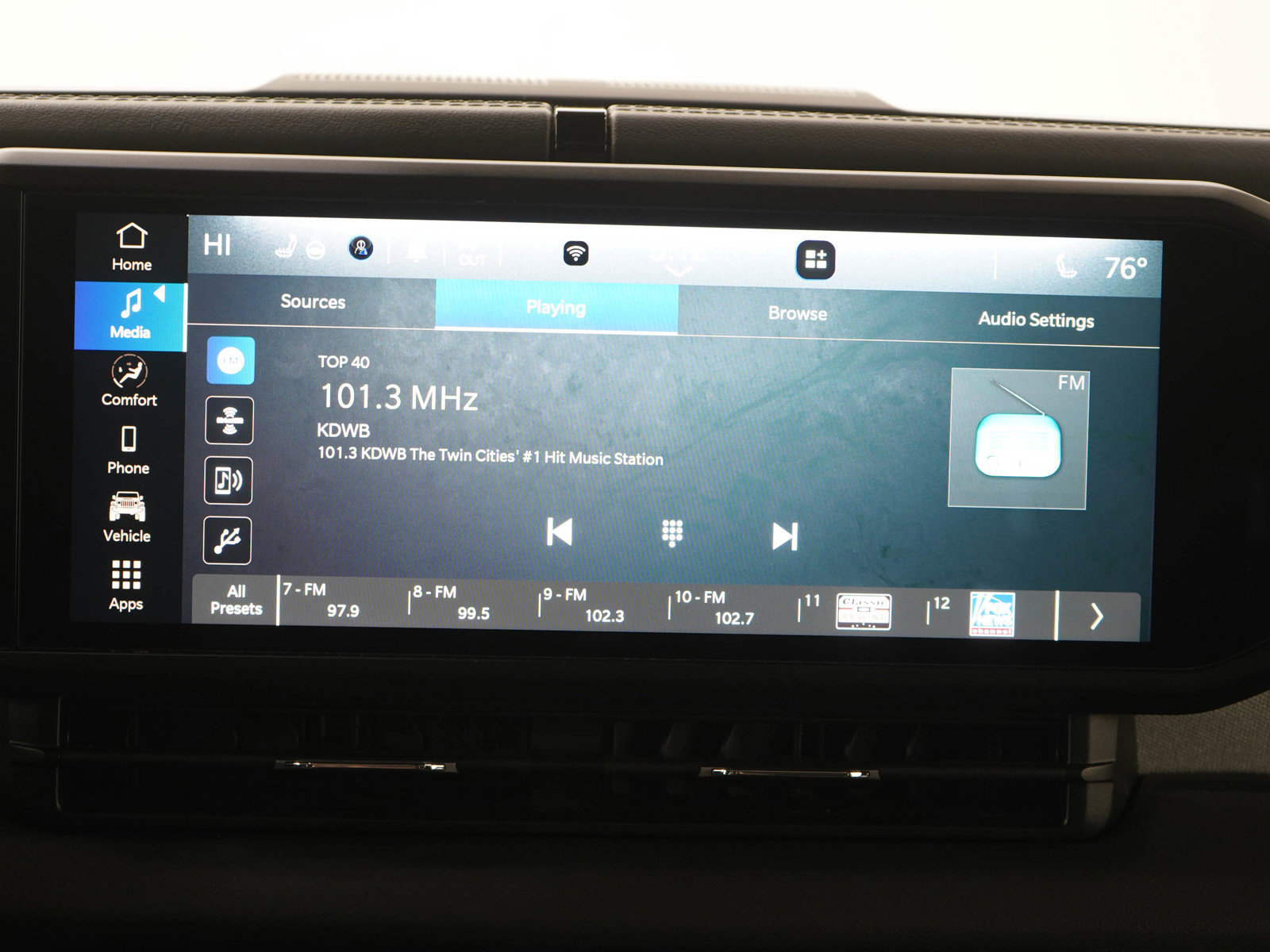Used 2024 Jeep Wrangler Sahara image 17