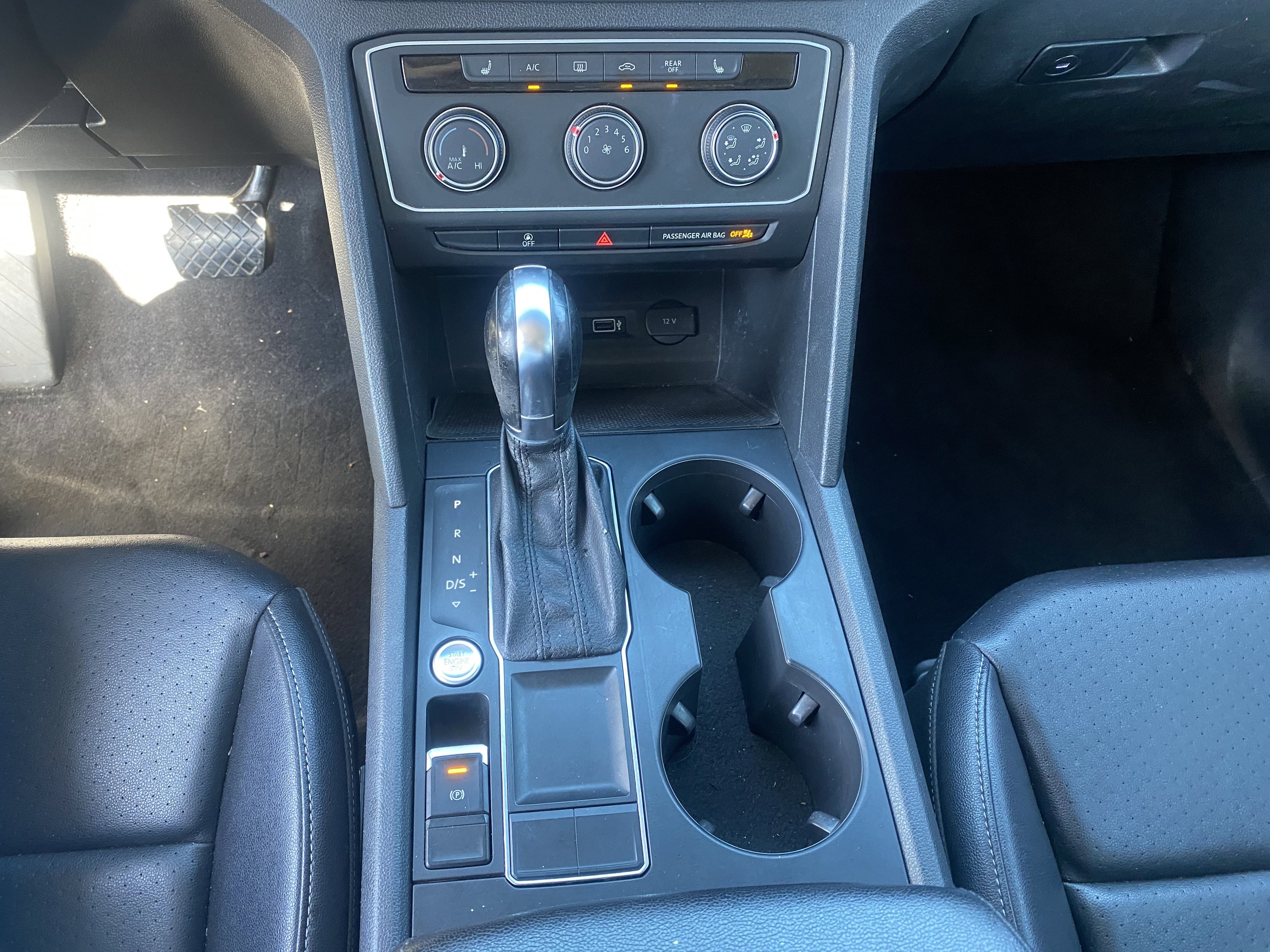 Used 2018 Volkswagen Atlas SE FWD image 14