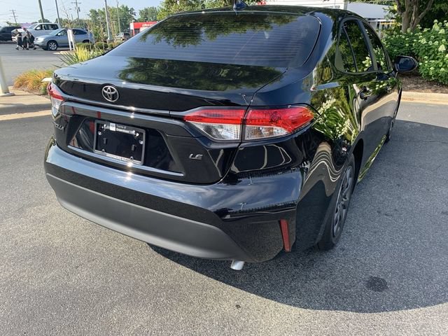 Used 2026 Toyota Corolla LE FWD image 8