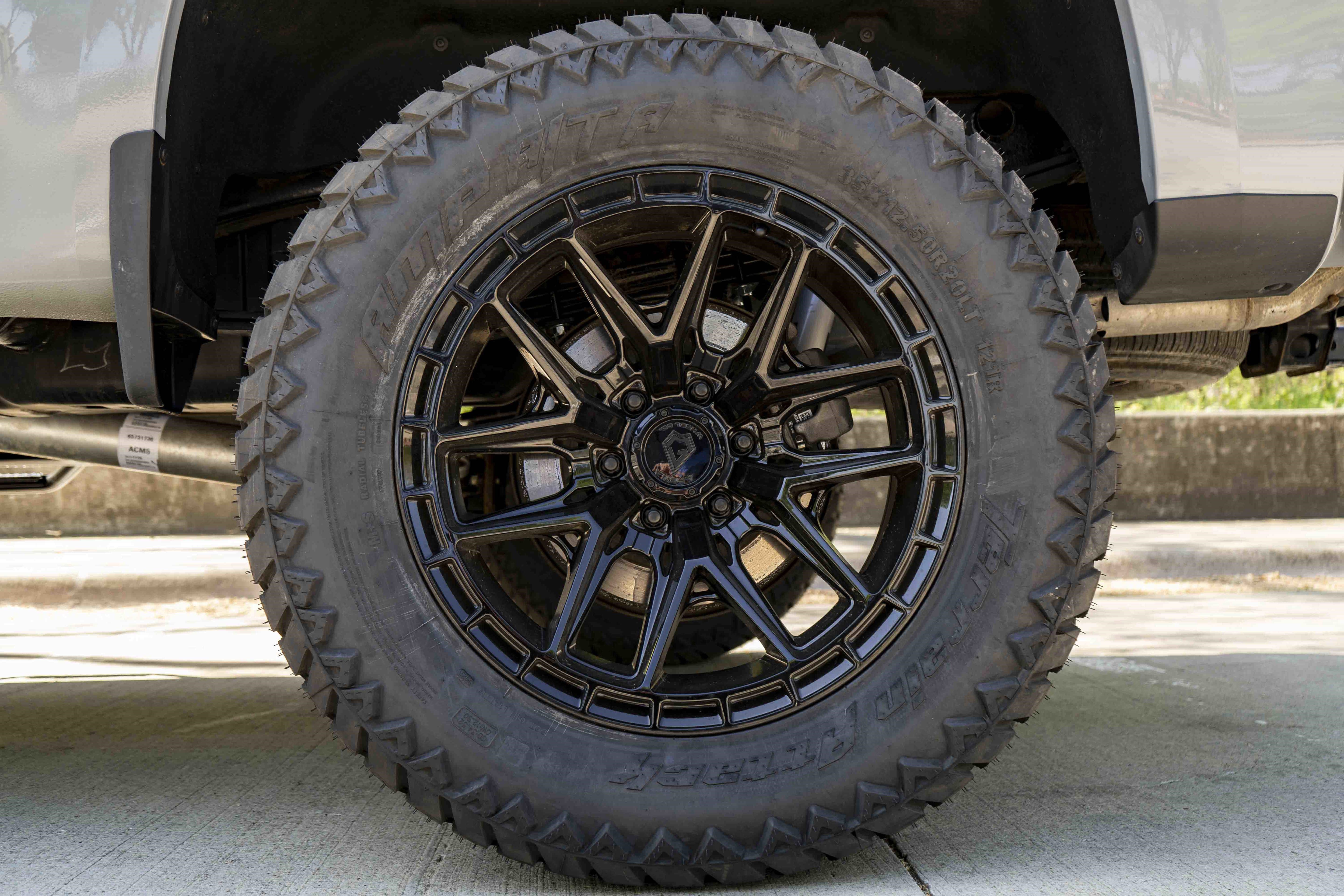 Used 2025 Chevrolet Silverado 1500 RST w/ LPO, Utility Wall Package image 15