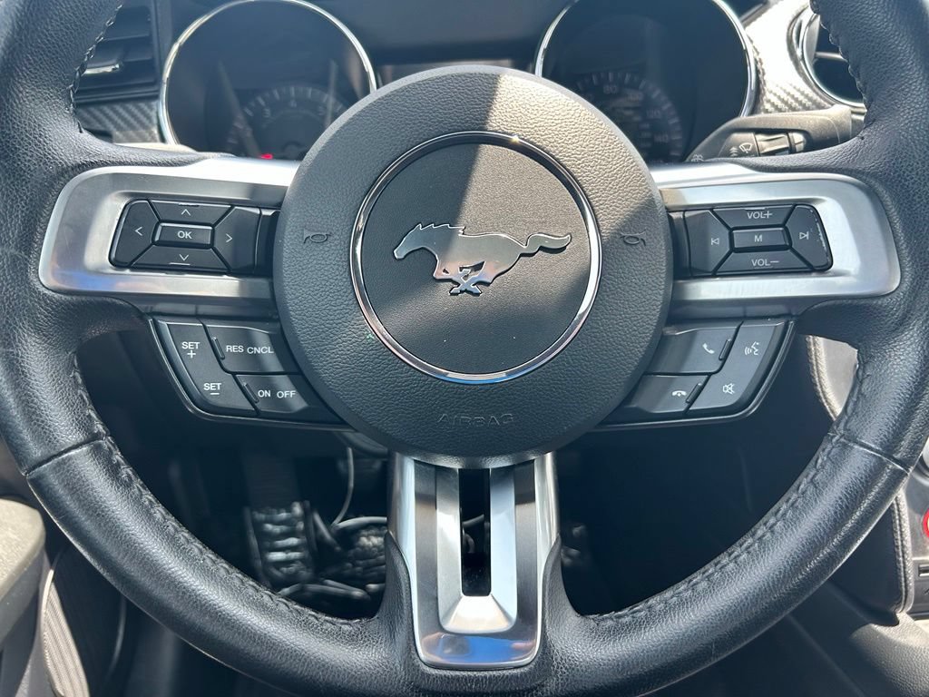Used 2015 Ford Mustang Coupe RWD image 15