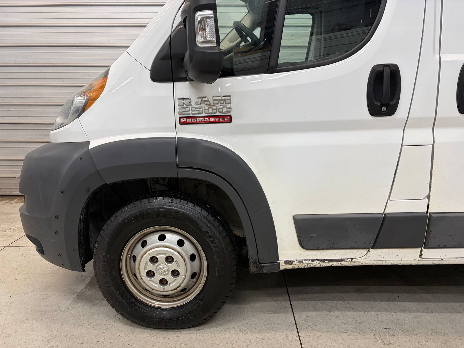 Used 2018 RAM ProMaster 2500 FWD image 4