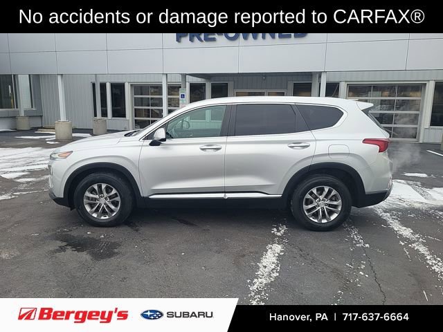 Used 2019 Hyundai Santa Fe SE image 2