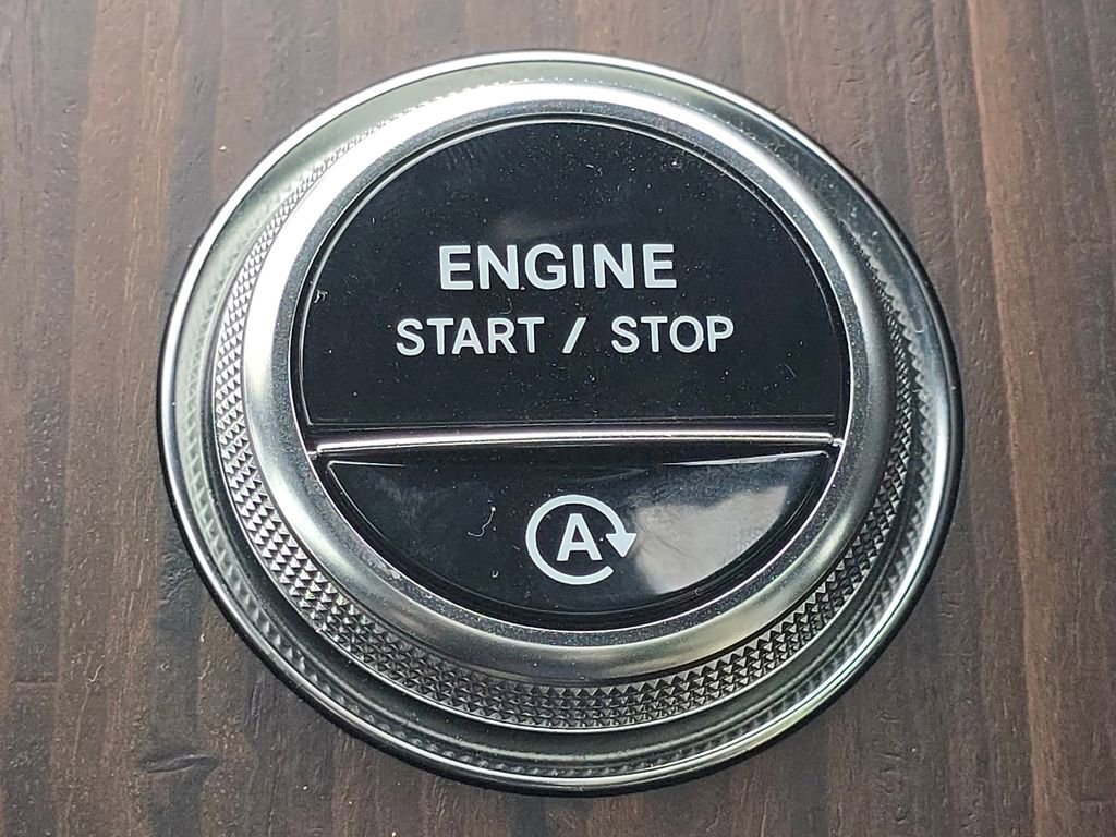 Certified 2026 Mercedes-Benz GLC 300 4MATIC image 37