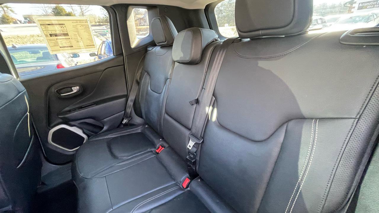 Used 2017 Jeep Renegade Limited image 19