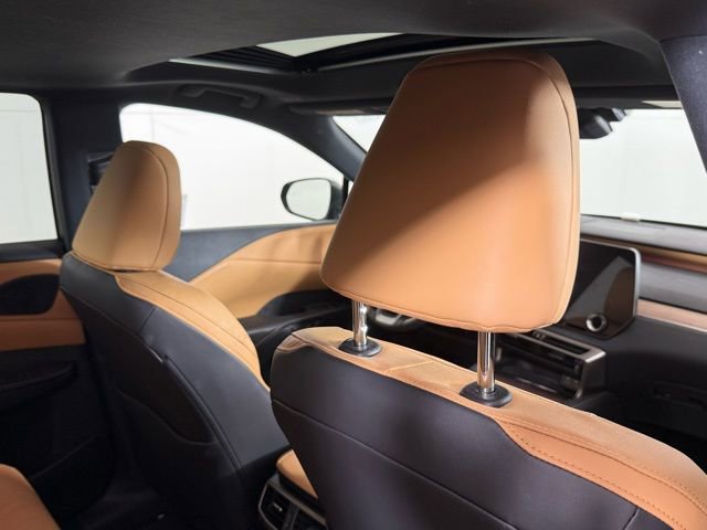 Certified 2023 Lexus RX 350 w/ Accessory Package (2T) image 29