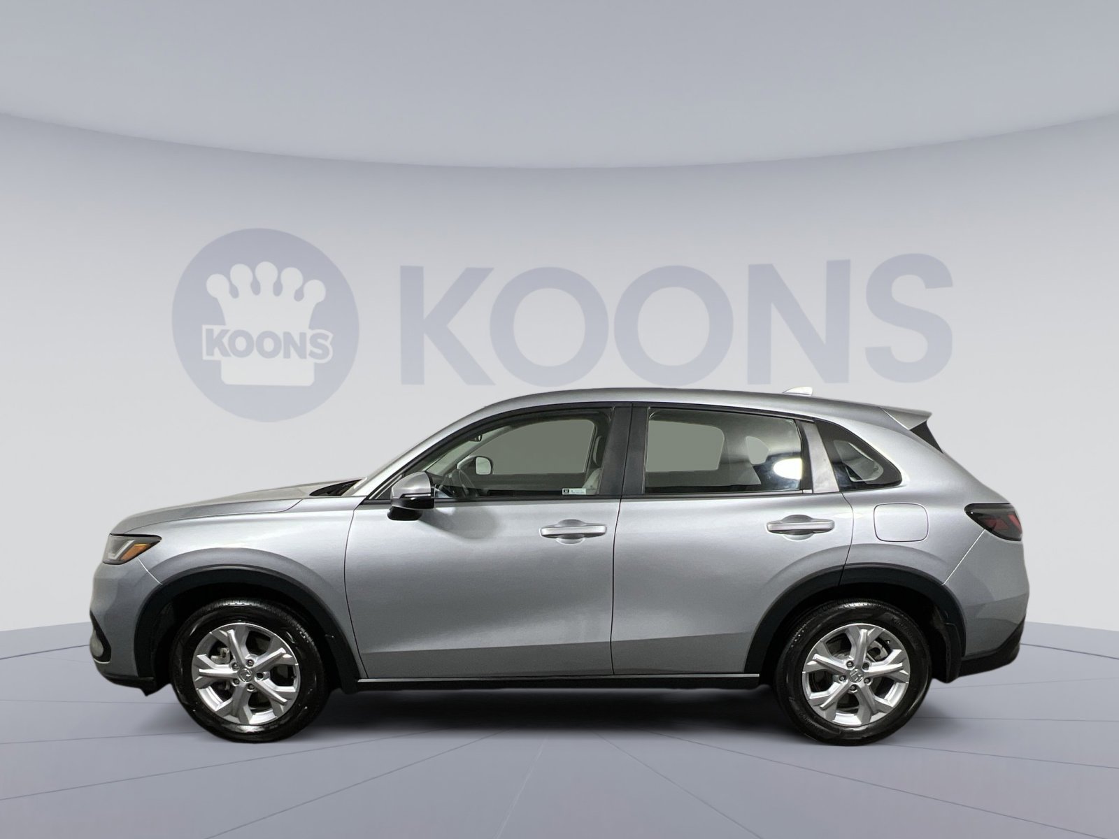 Used 2023 Honda HR-V LX image 2