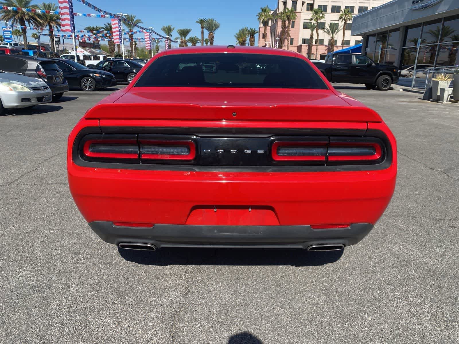 Used 2022 Dodge Challenger SXT RWD image 7