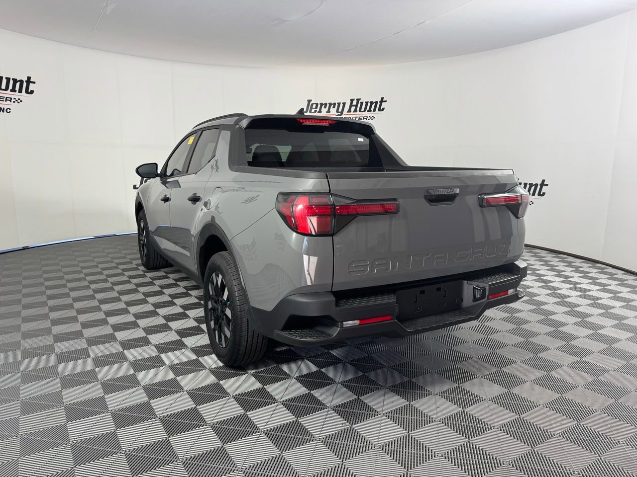 Used 2025 Hyundai Santa Cruz SEL image 10