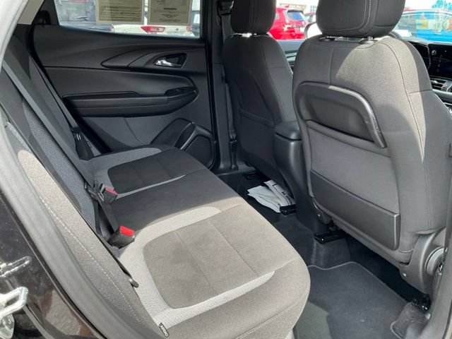 Used 2025 Chevrolet TrailBlazer LT AWD/4WD image 17