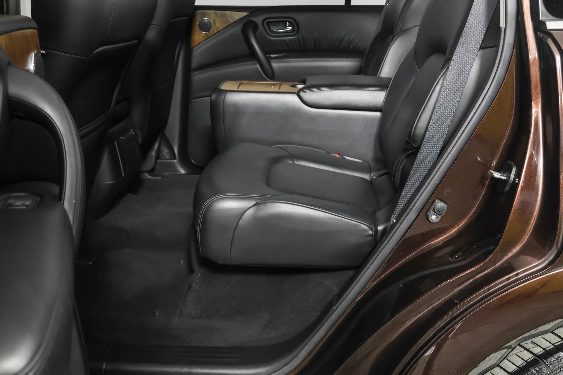 Used 2021 Nissan Armada SL w/ Captain's Chairs Package AWD/4WD image 37