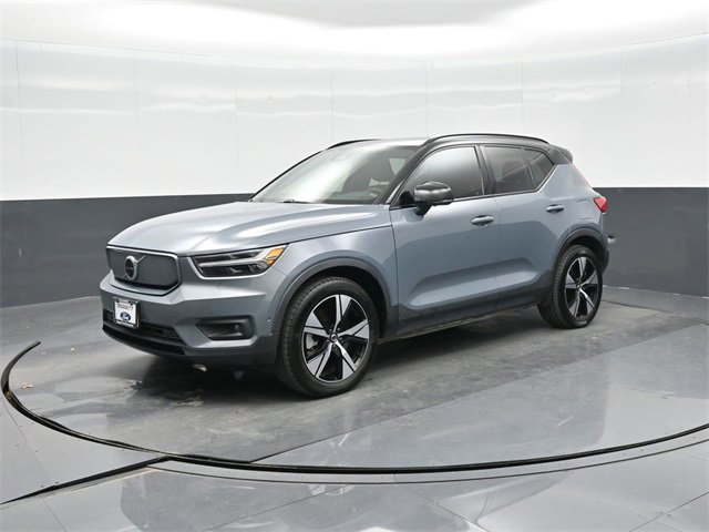 Used 2022 Volvo XC40 P8 Recharge Plus image 24