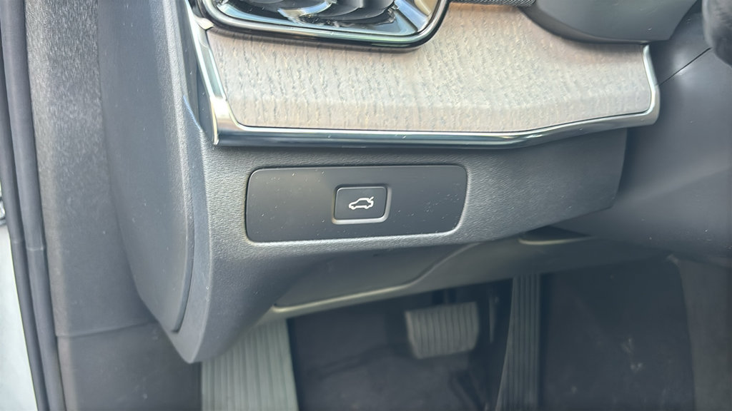New 2027 Volvo XC90 B6 Ultra AWD/4WD image 14
