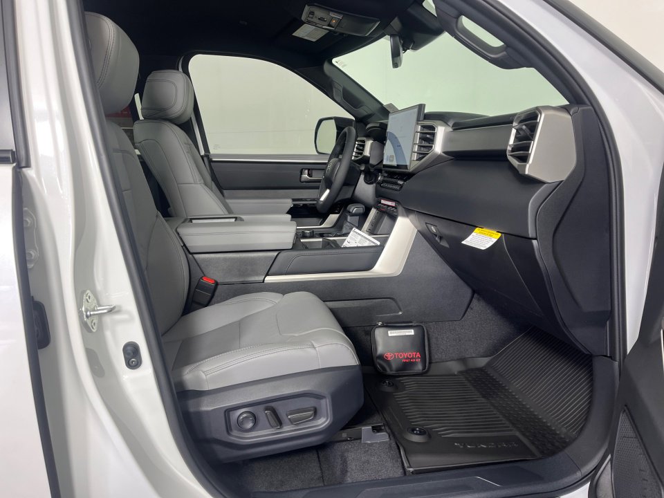 New 2026 Toyota Tundra Limited image 25
