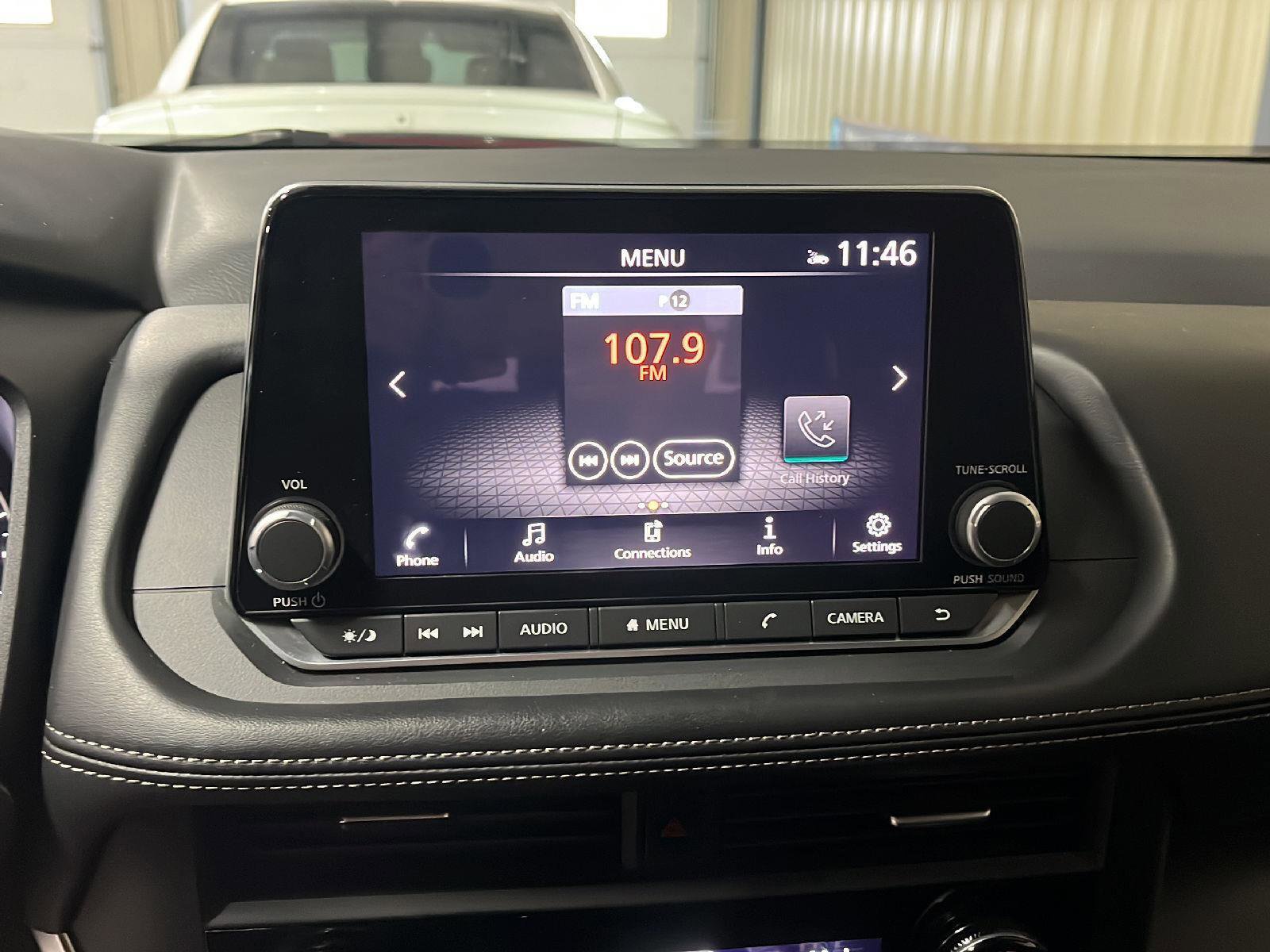 Used 2024 Nissan Rogue SV image 19