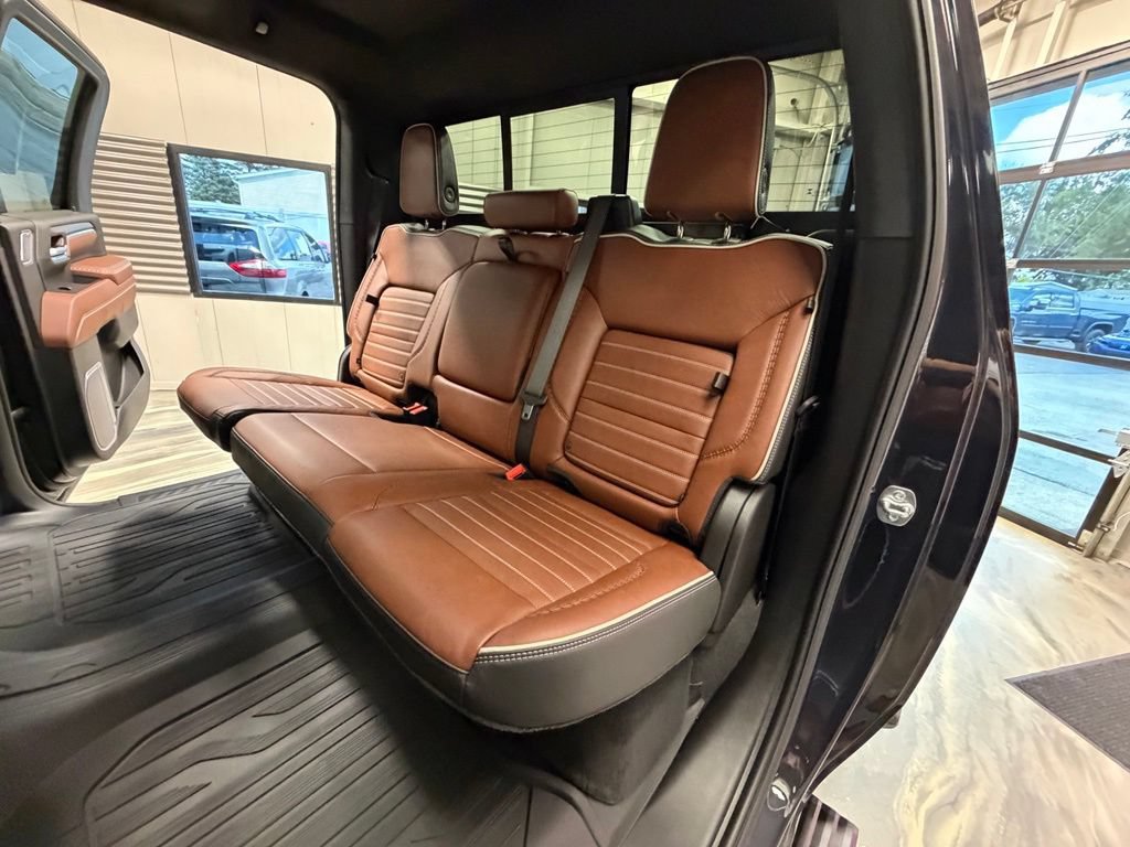 Used 2025 GMC Sierra 2500 Denali Ultimate AWD/4WD image 7