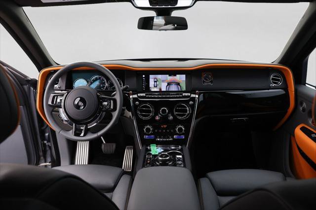 Certified 2023 Rolls-Royce Cullinan w/ Cullinan Package AWD/4WD image 4