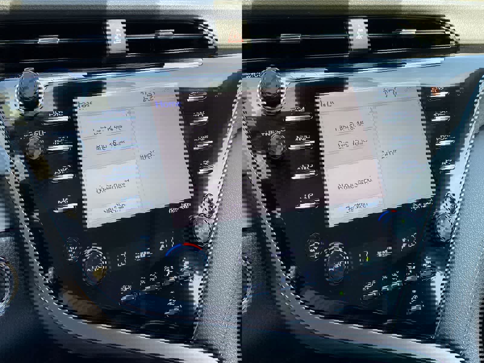 Used 2019 Toyota Camry XSE image 29