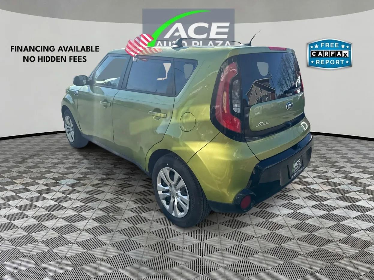 Used 2016 Kia Soul + FWD image 7