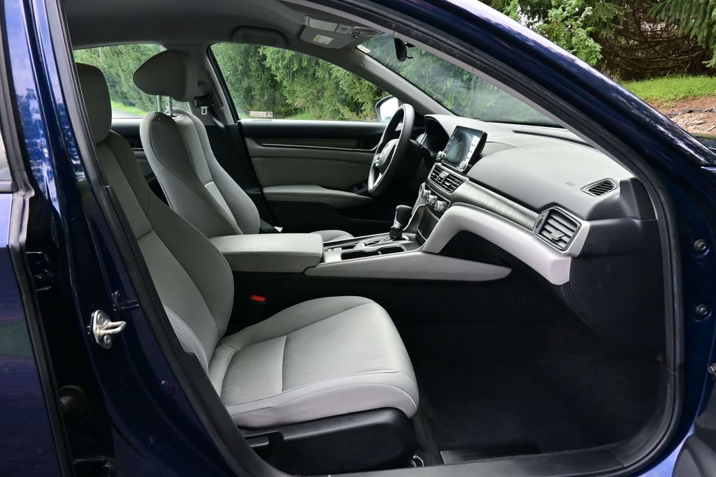 Used 2019 Honda Accord LX image 25