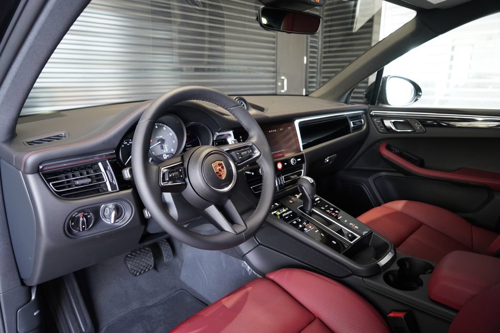 New 2026 Porsche Macan S AWD/4WD image 9
