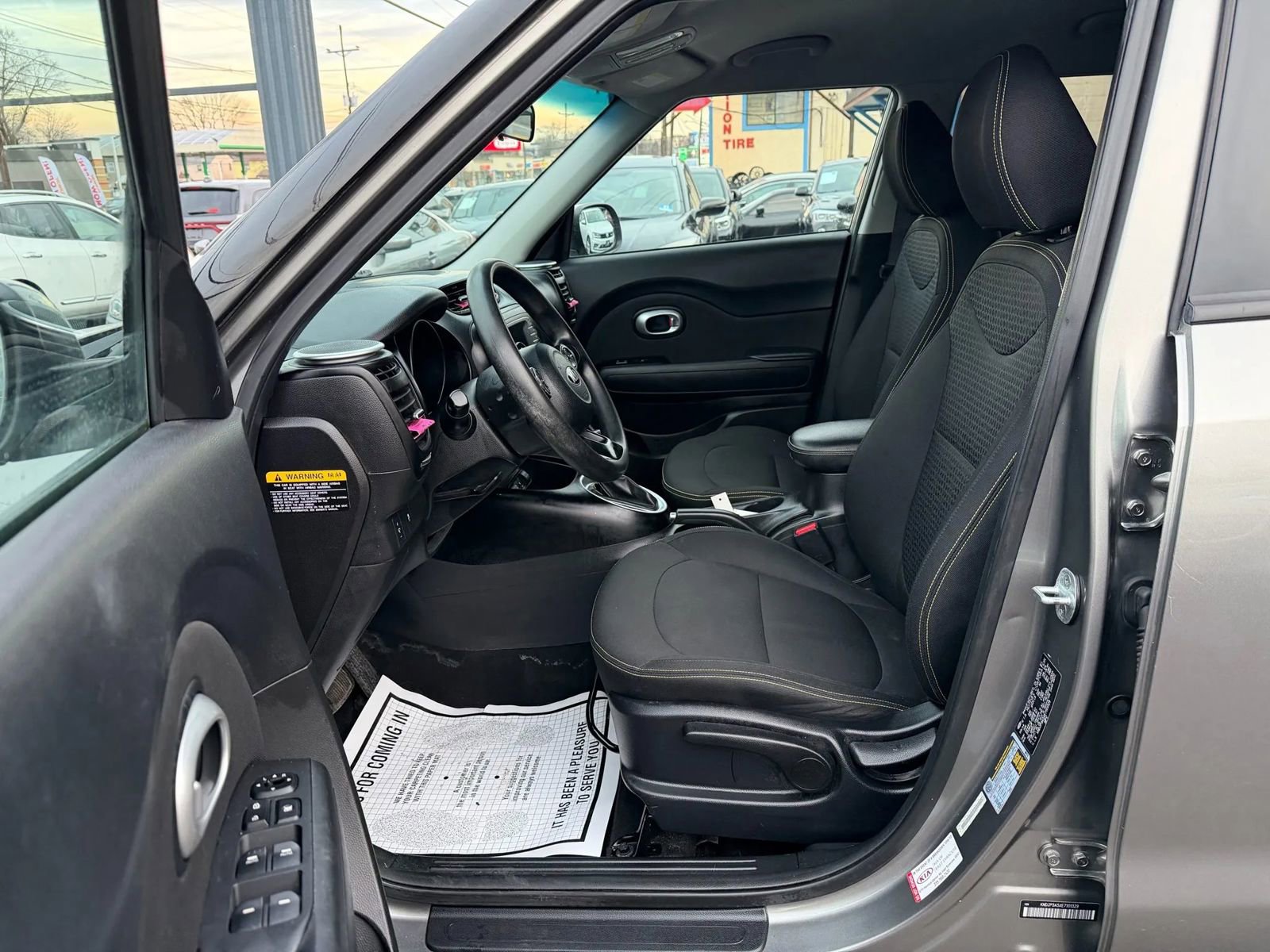 Used 2014 Kia Soul + image 15