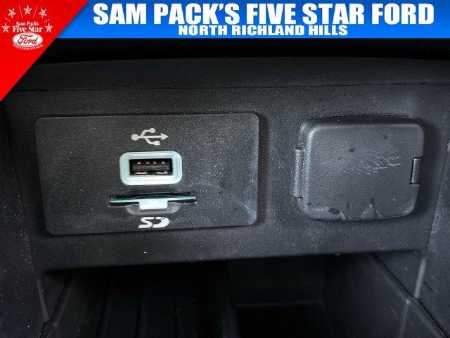 Used 2016 Ford Explorer XLT w/ Equipment Group 202A FWD image 29