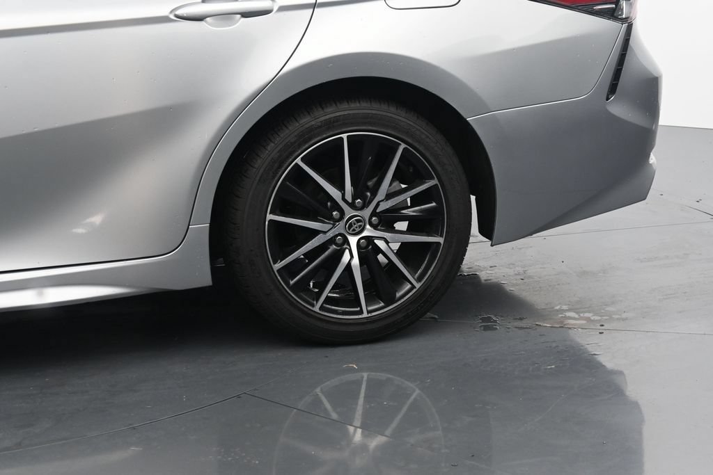 Used 2024 Toyota Camry SE FWD image 13