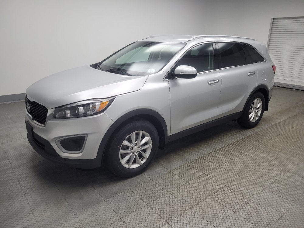 Used 2018 Kia Sorento FWD image 2