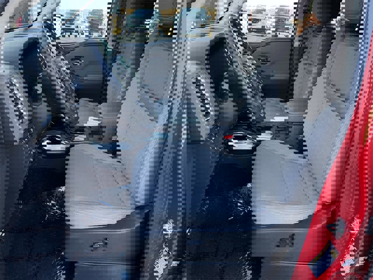 Used 2023 Nissan Frontier SV w/ SV Convenience Package image 22