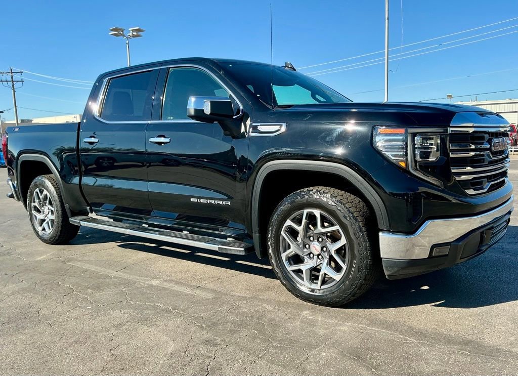 Used 2022 GMC Sierra 1500 SLT image 7