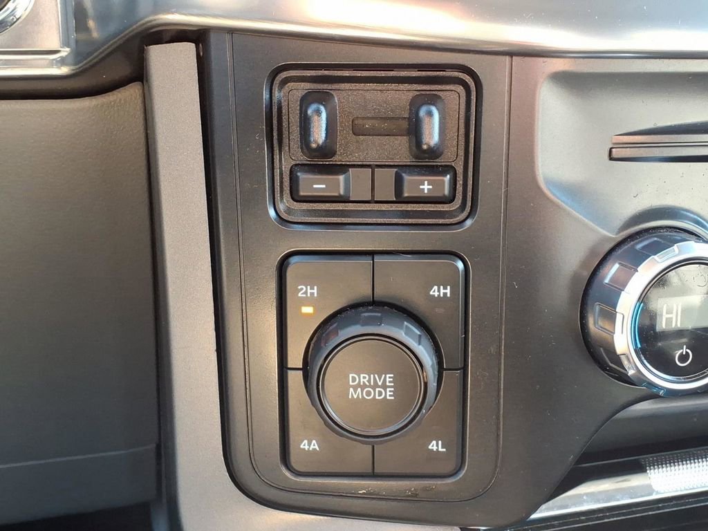 Used 2021 Ford F150 Lariat image 9