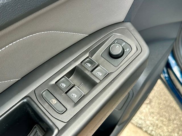 Certified 2023 Volkswagen Atlas Cross Sport SEL R-Line image 11