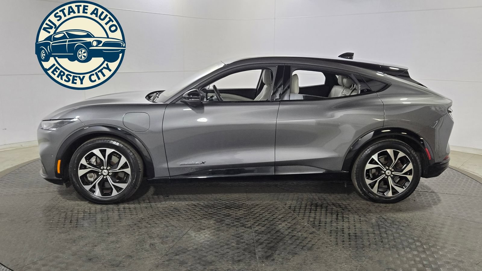 Used 2021 Ford Mustang Mach-E Premium AWD/4WD image 11