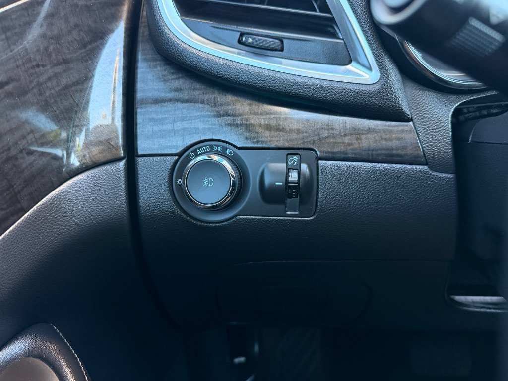 Used 2015 Buick Encore Leather FWD image 10