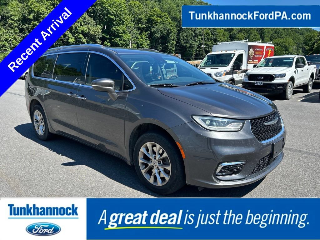 Used 2021 Chrysler Pacifica Touring-L