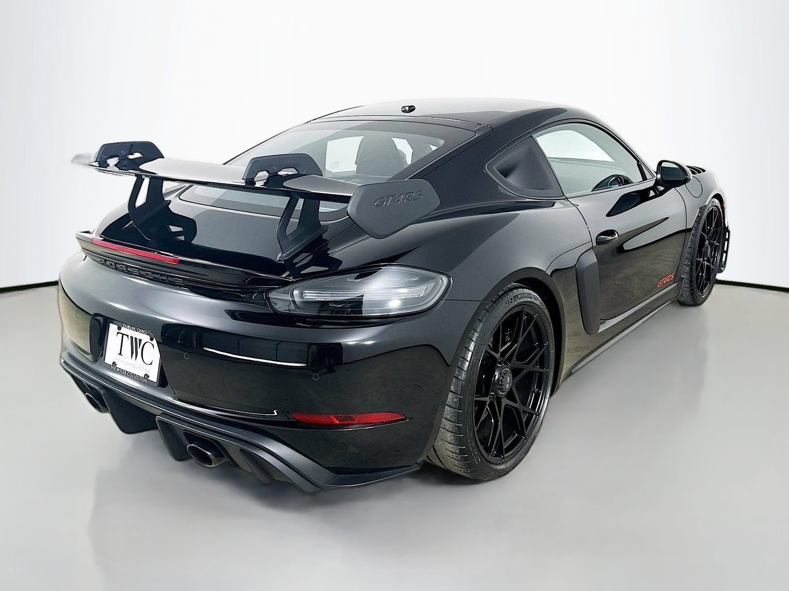Used 2023 Porsche 718 Cayman GT4 RS RWD image 5