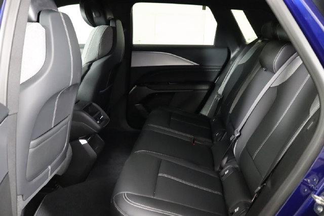 Used 2024 Cadillac Lyriq Tech RWD image 16