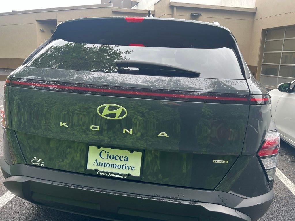 Certified 2024 Hyundai Kona SEL AWD/4WD image 7