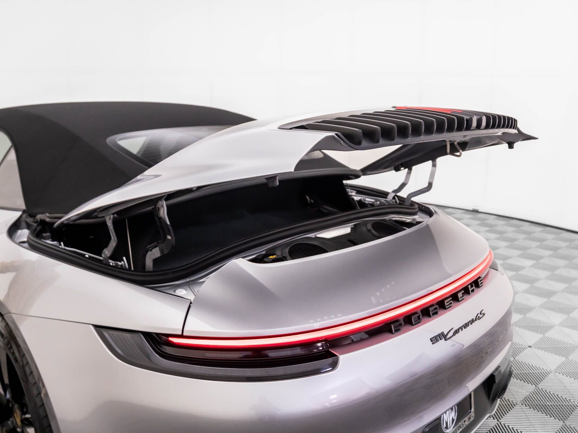 Used 2020 Porsche 911 Carrera 4S image 30