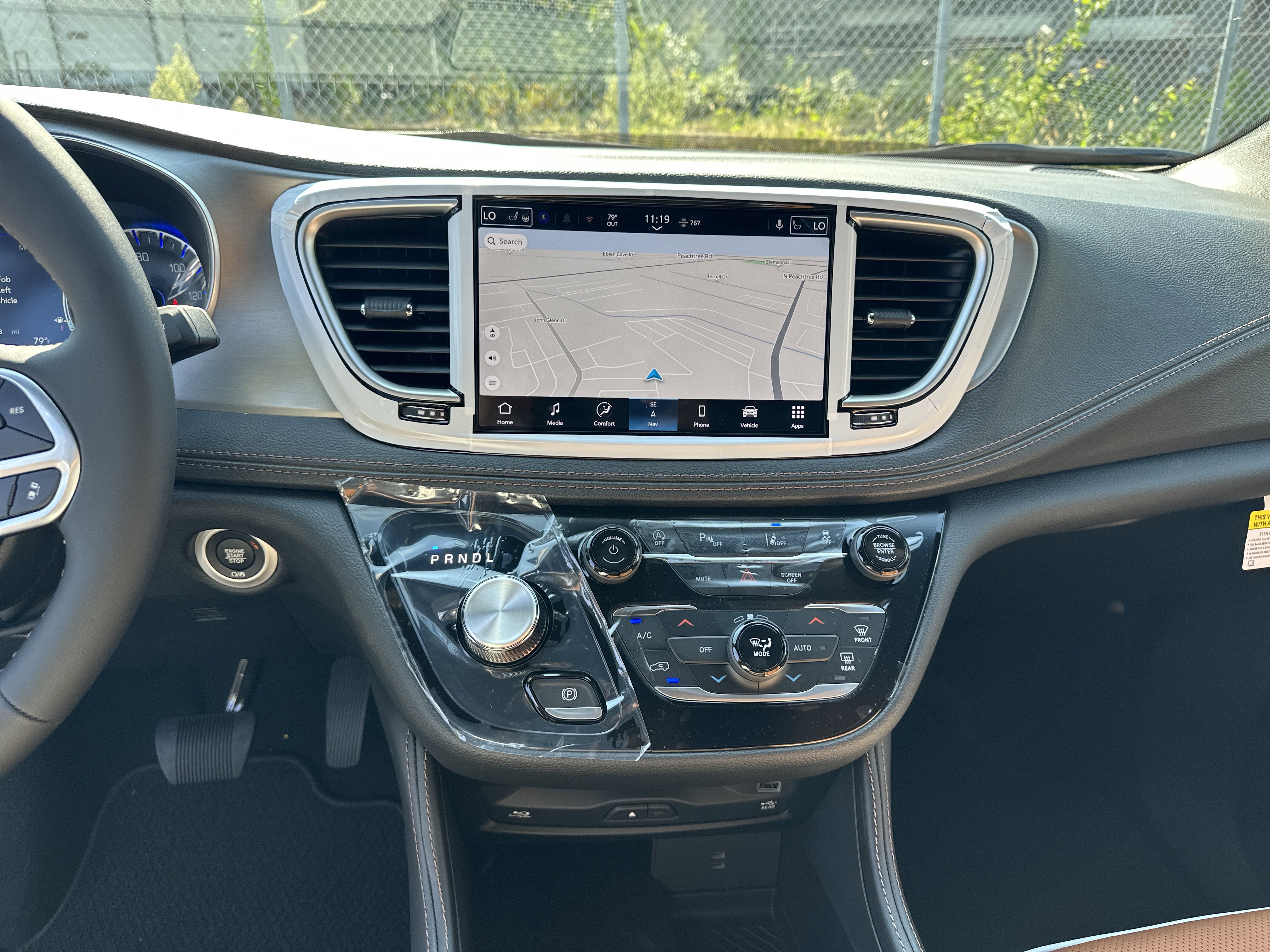 New 2026 Chrysler Pacifica Pinnacle image 24