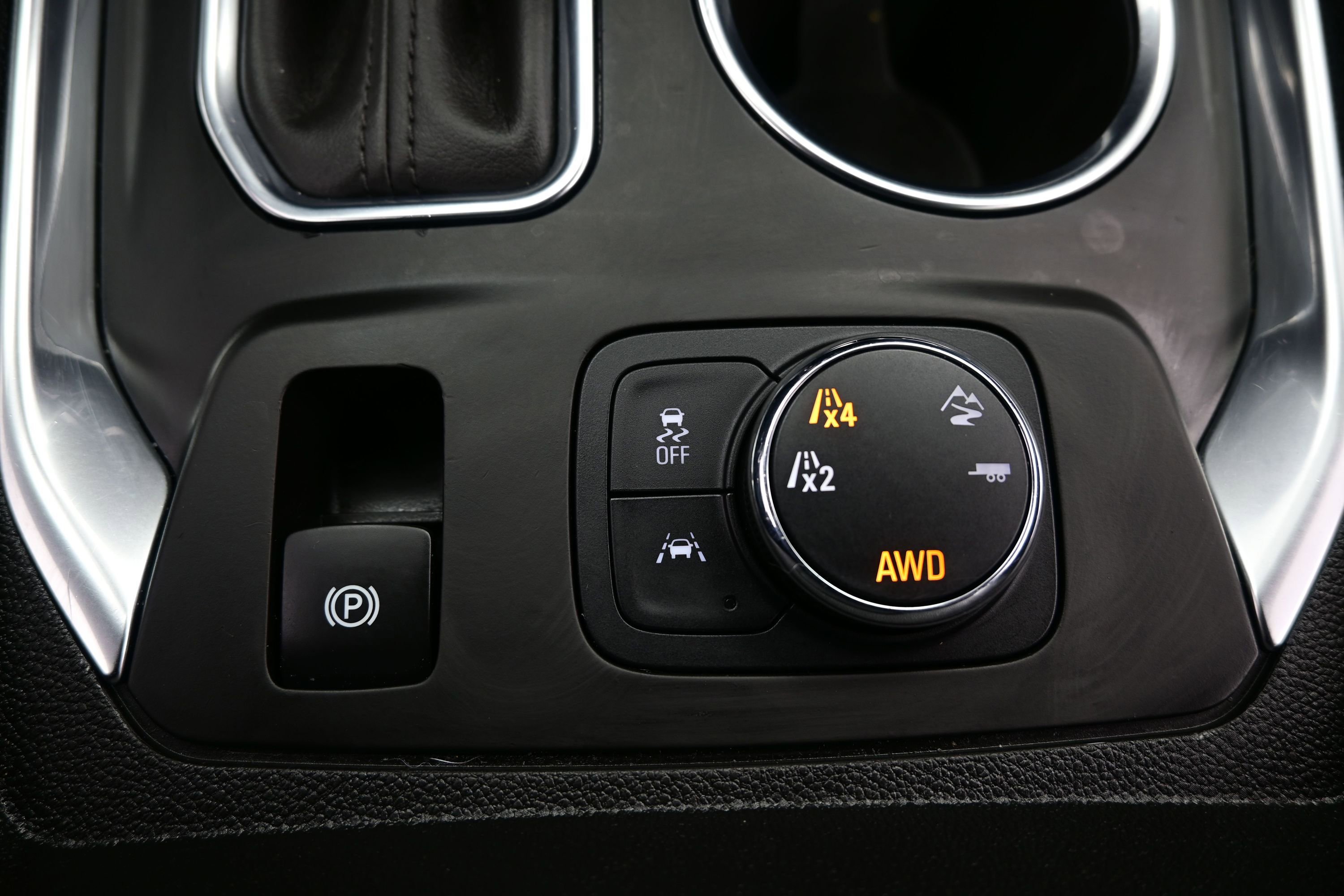 Used 2019 Chevrolet Traverse Premier w/ Redline Edition AWD/4WD image 25