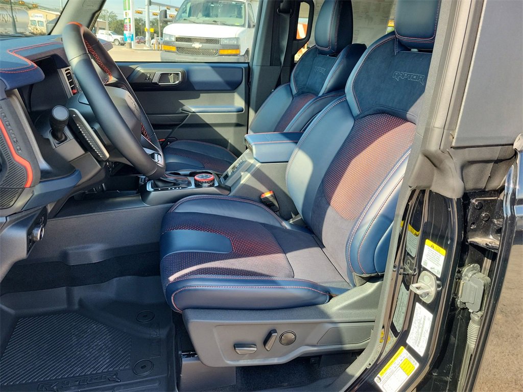 New 2025 Ford Bronco Raptor image 13