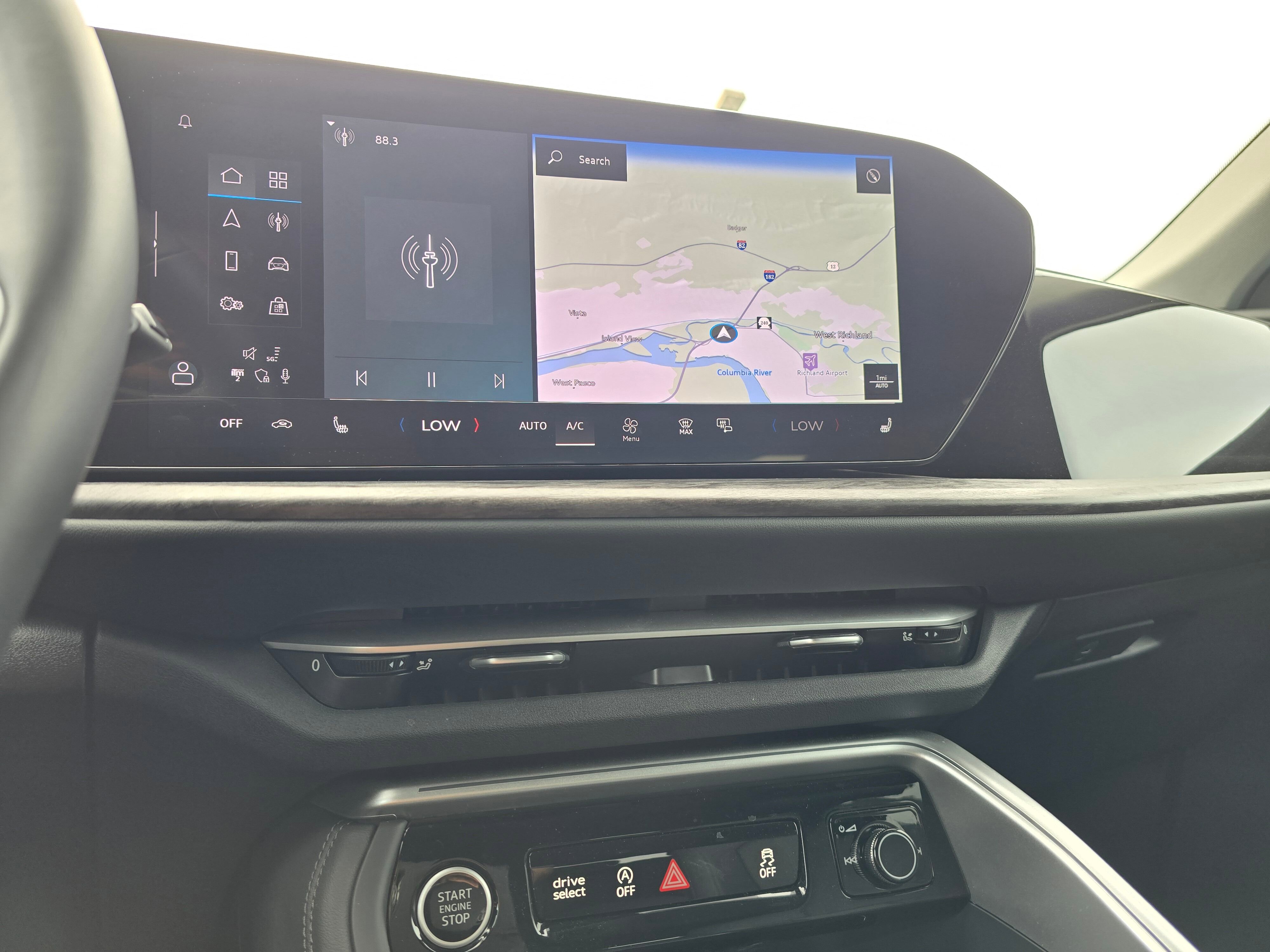 Certified 2025 Audi Q5 Premium w/ Convenience Package image 50