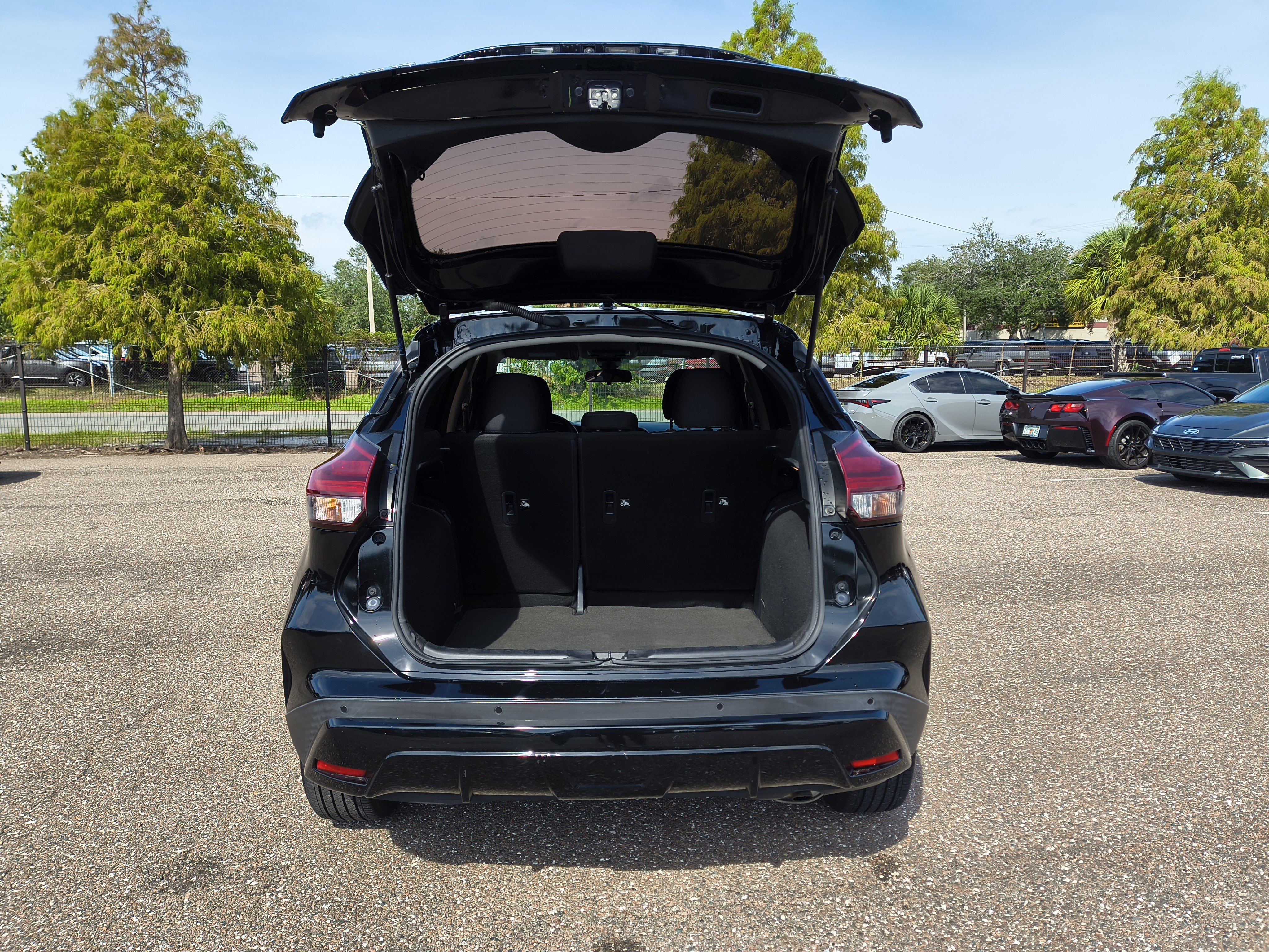 Certified 2023 Nissan Kicks SV FWD image 13
