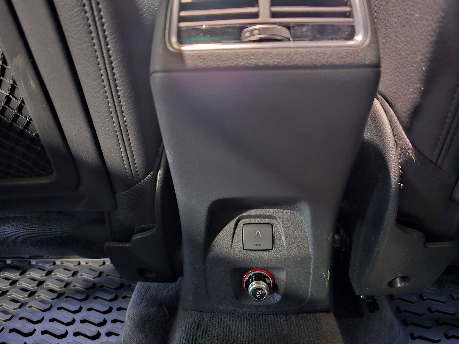 Used 2016 Audi Q3 2.0T Prestige w/ Prestige Package image 18