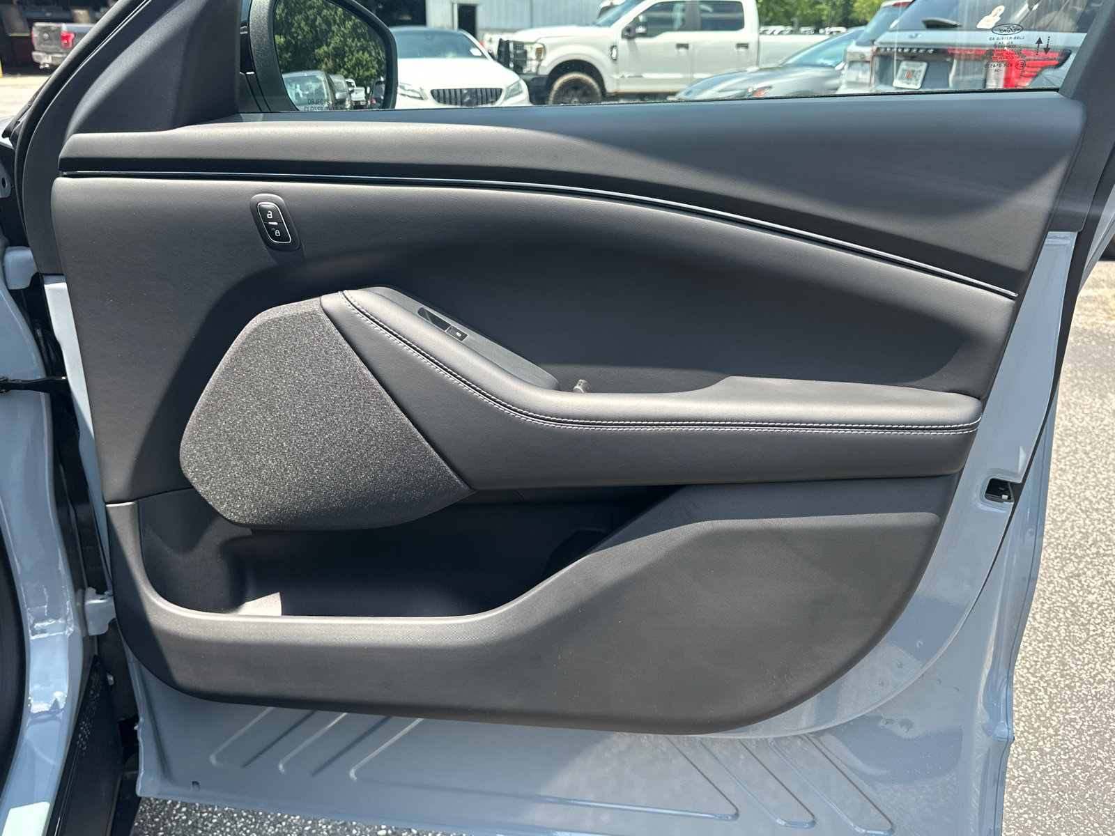 New 2026 Ford Mustang Mach-E Select w/ Comfort Package Lite RWD image 15