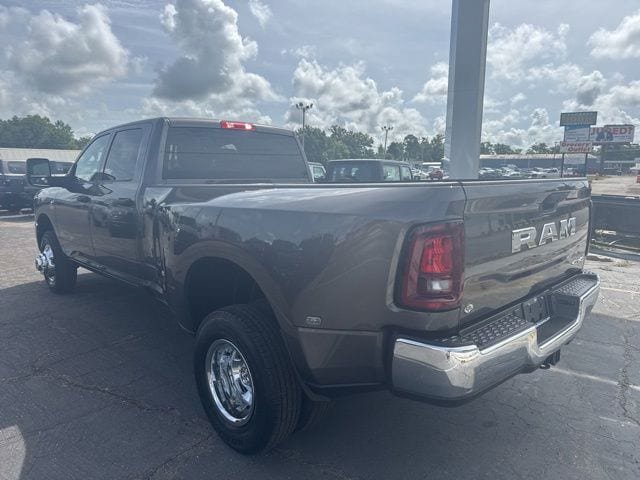 New 2026 RAM 3500 Tradesman w/ Chrome Appearance Group A AWD/4WD image 6