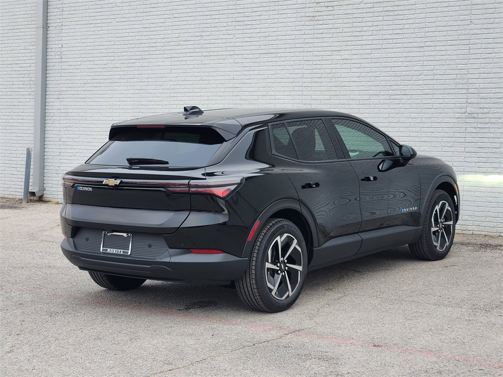 New 2026 Chevrolet Equinox EV LT image 4
